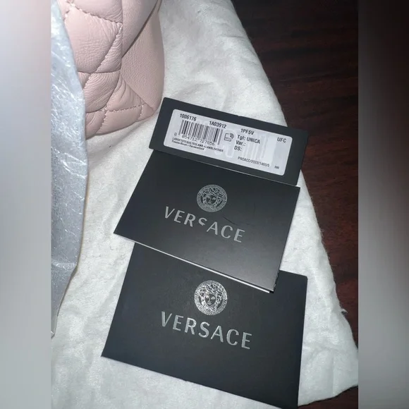 NEW VERSACE NAPPA SHOULDER BAG - Picture 9 of 14